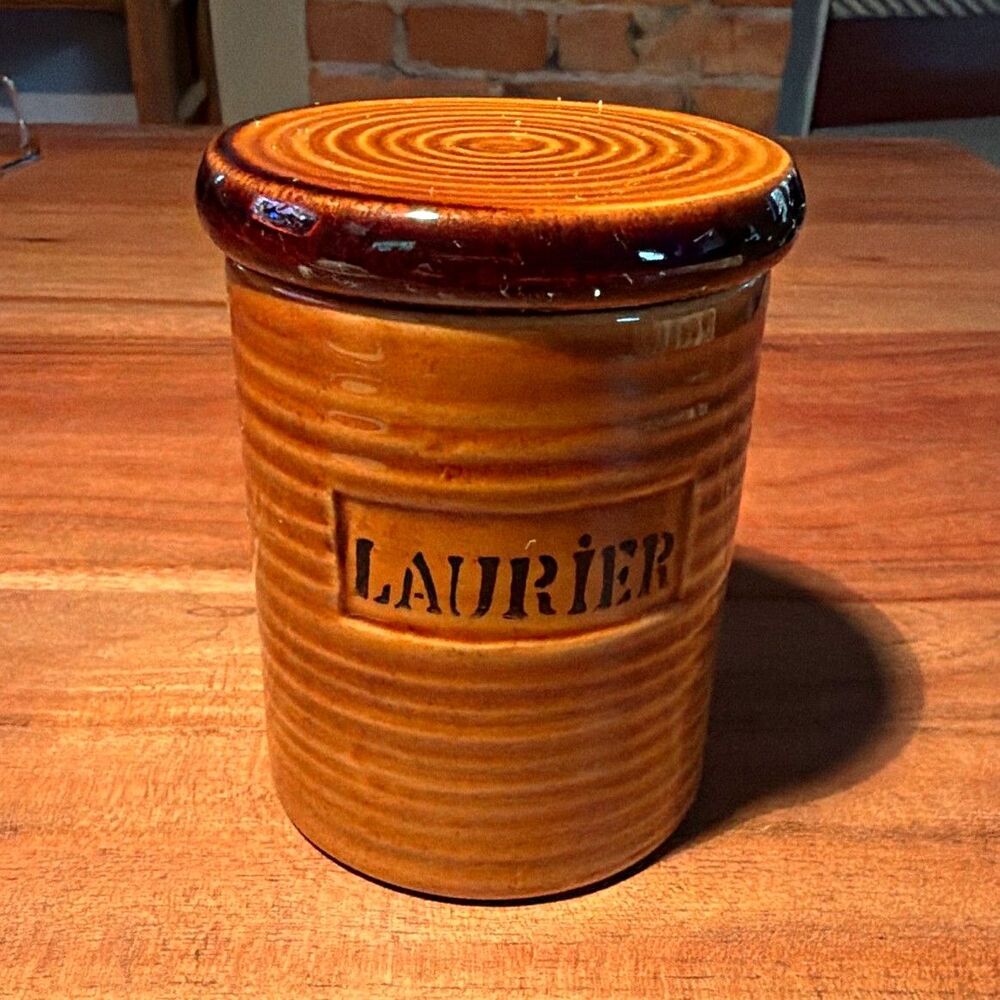 St Clément France Laurier Brown Ceramic Pottery Jar w/ Lid 4 in, Round